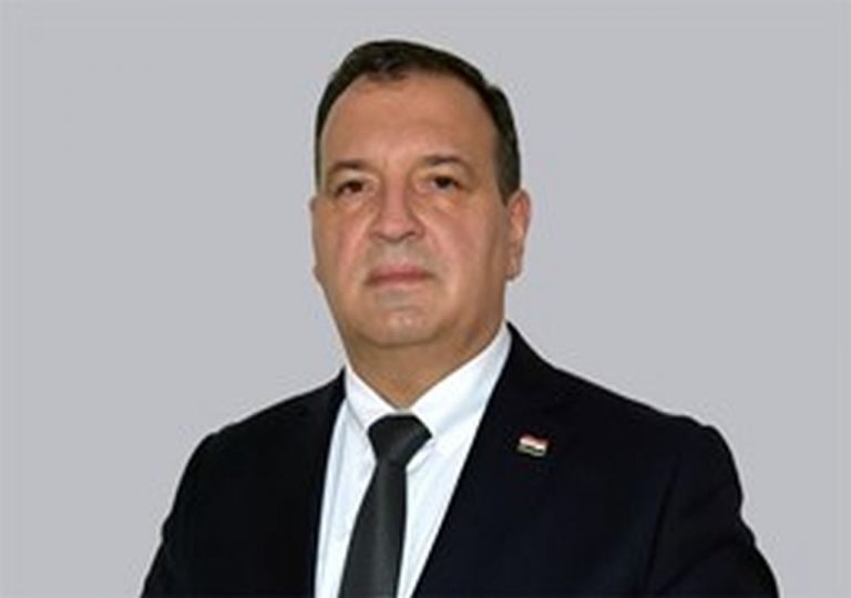Ministar Beroš o gužvama: razmišljamo o prebacivanju neradnog dana, brinu nas i gužve u javnom prijevozu