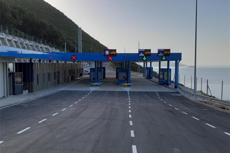 Zbog prosvjeda u Crnoj Gori prekid prometa na Karasovićima i Vitaljini
