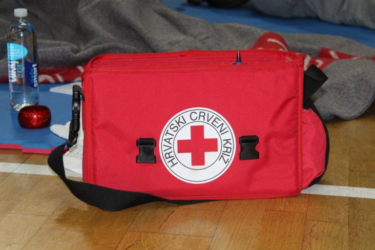 Telefoni Crvenog križa za pomoć potrebitima