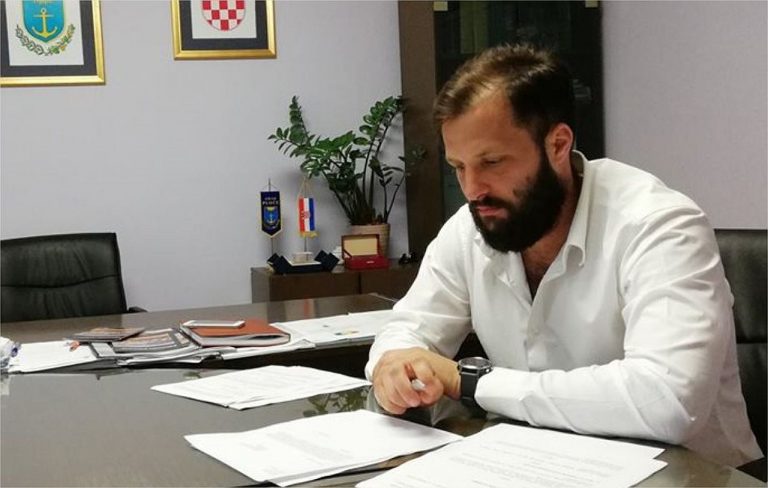 Oporba napustila sjednicu GV Ploče – Krstičević: ugrozili su razvoj luke nautičkog turizma