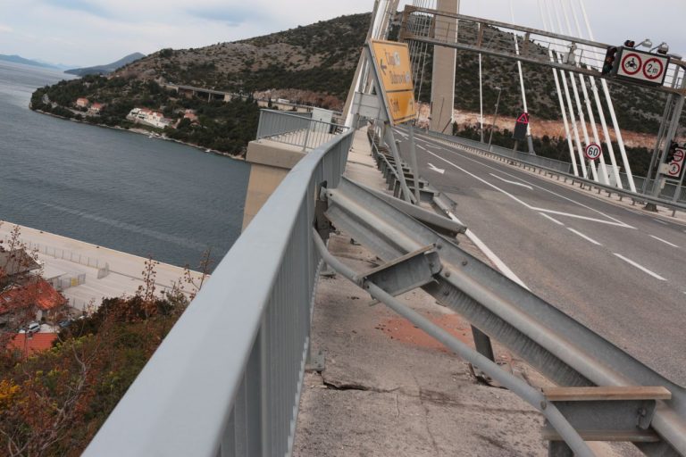 Vrijeme je da prestanemo brojati mrtve i počnemo štititi žive!