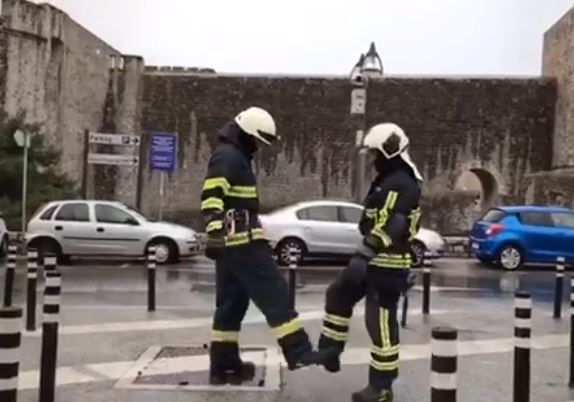 Svim našim vrijednim i hrabrim vatrogascima čestitamo njihov dan!