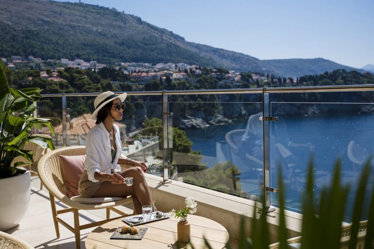 Na Svjetski dan kave poželjet ćete kavu ispijati u Rixos Premium Dubrovnik hotelu – na najljepšoj terasi u gradu