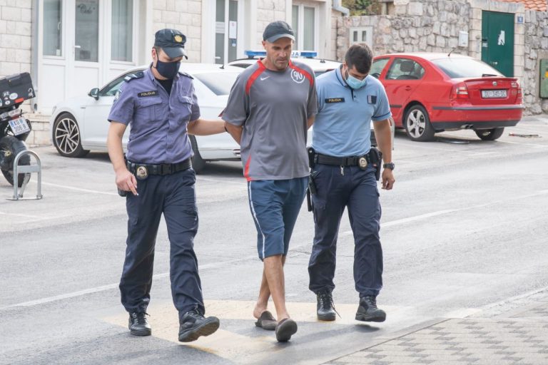 PRIVOĐENJE: Muškarac koji je pokušao djevojčicu odvući u stan bio je veoma pijan, danas će sudac odrediti njegovu daljnju sudbinu