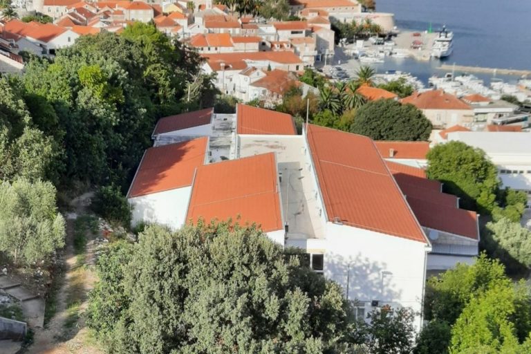 Uspješno sanirana zgrada OŠ Petra Kanavelića u Korčuli