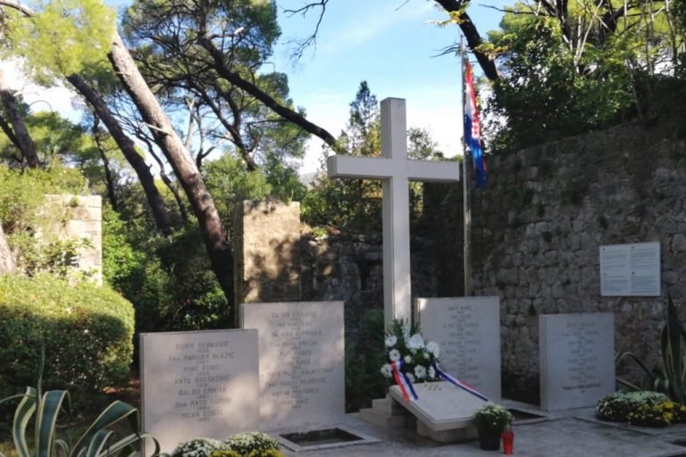 Sjećanje na 53 osobe ubijene na Daksi 1944.