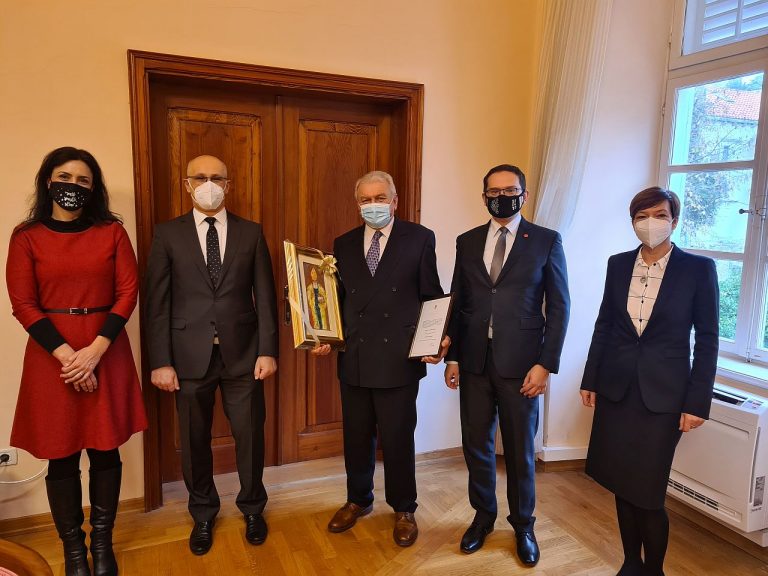 Vesna Vrtiprah i Đuro Benić izabrani u počasne profesore emerituse