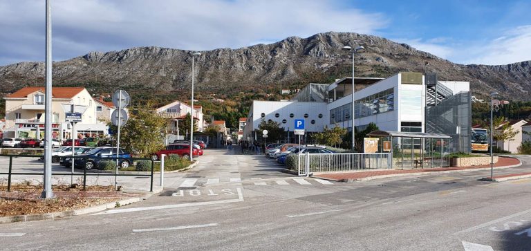 Na zadovoljstvo školaraca i roditelja – dovršeni radovi oko župske škole