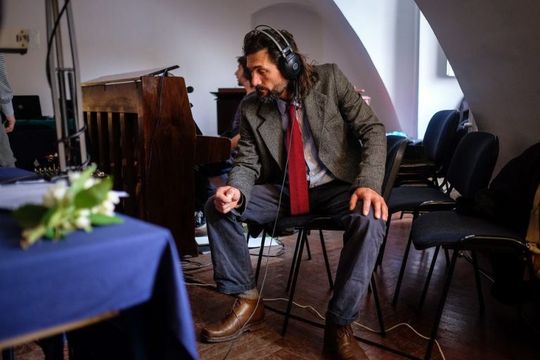 Radiofonijska predstava „Bajsove vrpce“ u Kabogi