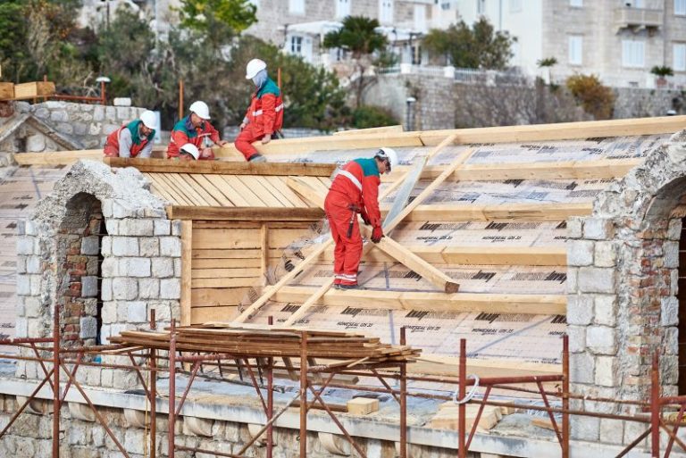 IZMJENE ZAKONA Ugovor o radu sklapat će se na određeno vrijeme ili doživotno