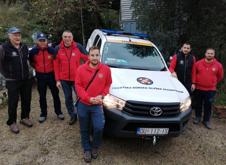 HGSS-ovac Mario Begić iz Petrinje: tlo se stalno trese, kuće koje su stajale, više ne stoje, ali najteže su priče ljudi koji su ostali bez svega…