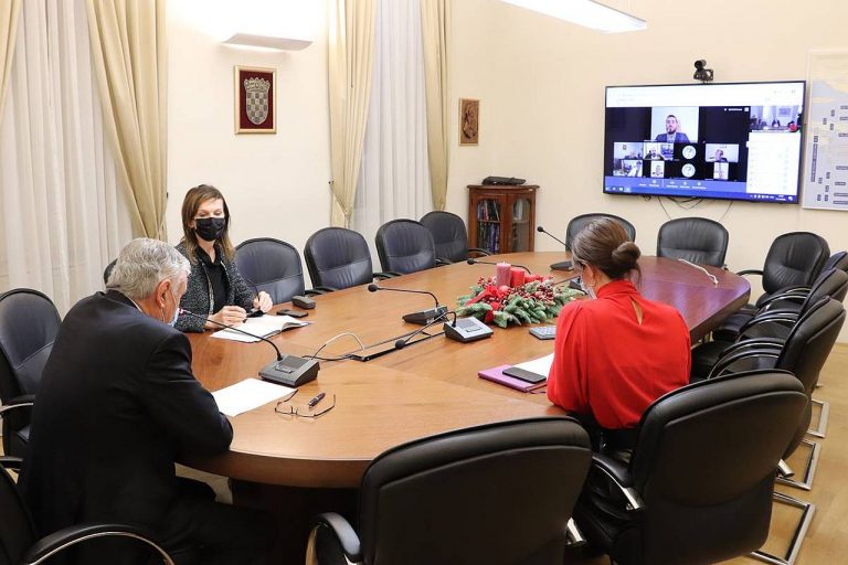 Županija osigurala više od pola milijuna kuna za nagrade zdravstvenim djelatnicima