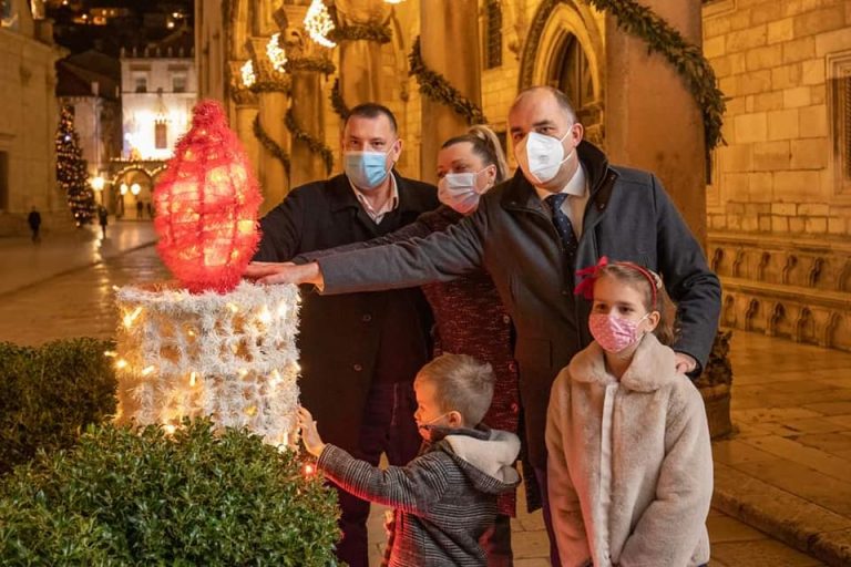 Potrebica, Bekić i Muhoberac upalili svijeću ljubavi
