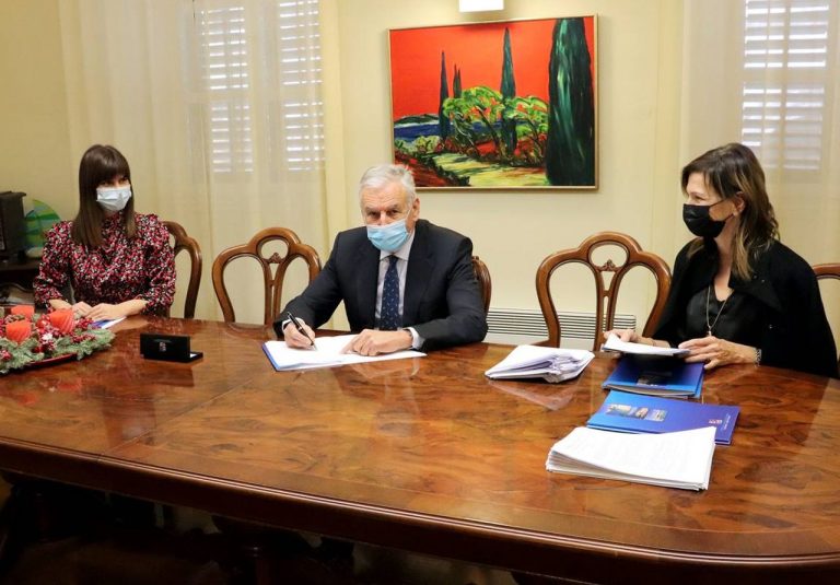 Županija osigurala 890 tisuća kuna za 106 studentskih i učeničkih stipendija