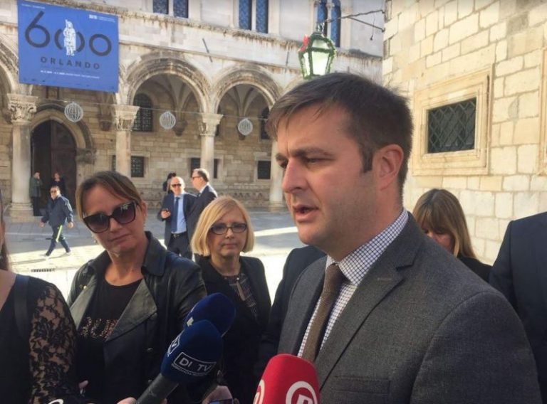Poduzetnici traže hitno razrješenje ministra gospodarstva Ćorića