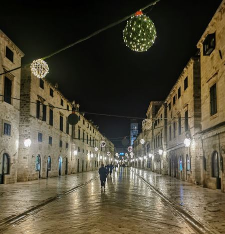 Novogodišnja noć u Dubrovniku prošla mirno