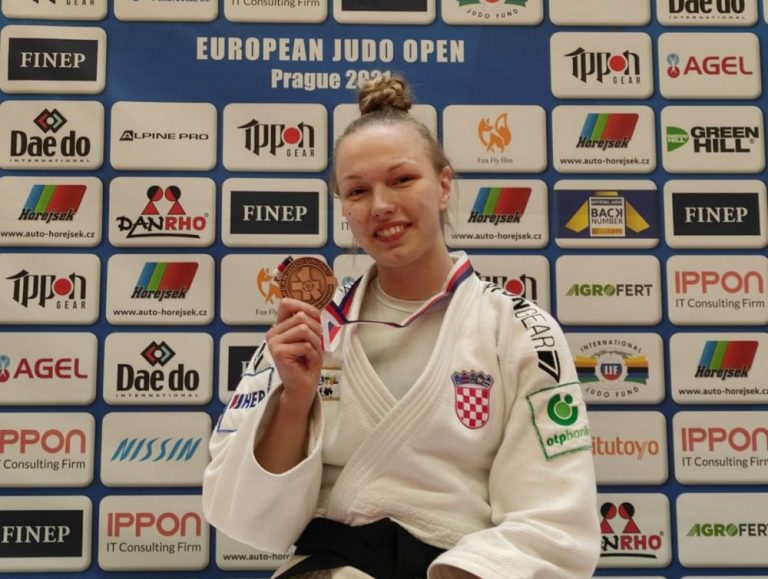 Iva Oberan osvojila broncu na seniorskom European Openu u Pragu