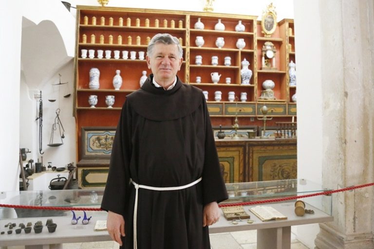 Objavljenja knjiga fra Stipe Nosića o klaustru Male braće
