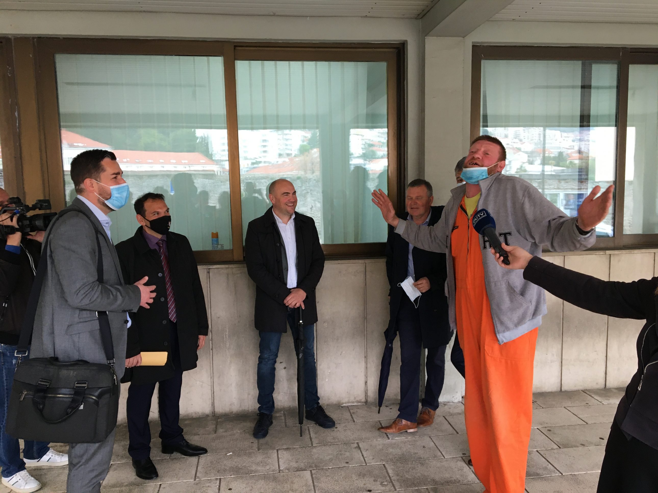 Ivica Roko, poznati Roko karićar došao ispred suda, ali danas nije ...