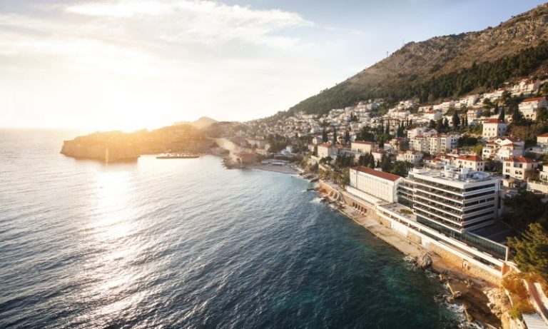 Jadranski luksuzni hoteli svrstali Dubrovnik među top 10 gradova u Hrvatskoj po svojoj neto dobiti u 2022.