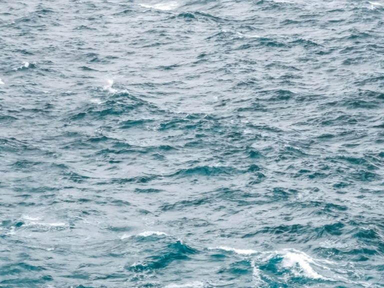 Ribarska brodica nasukala se noćas kod Korčule – nema ozlijeđenih ni onečišćenja mora