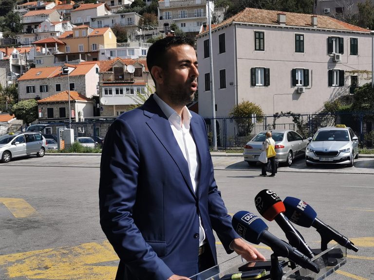 Raguž vs Vlahušić: gradski vijećnik informira javnost stvaranjem lažnih vijesti