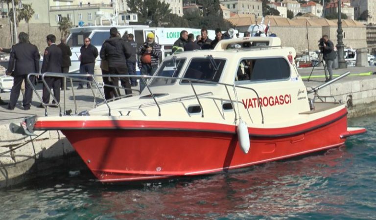 Plovilom sv. Florijan maloljetna osoba hitno prebačena s Mljeta u Prapratno
