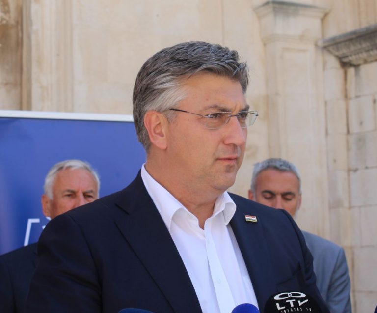 Plenković: Od travnja poskupljuju plin i struja, idemo s tri seta mjera