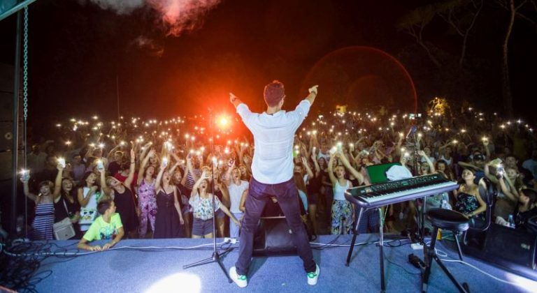 STOŽER PLANIRA PILOT-PROJEKT Evo kako bi trebao izgledati odlazak na koncert ili svadbu