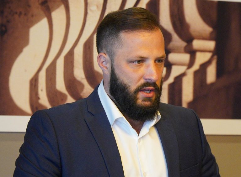 Mišo Krstičević (SDP) uvjerljivo pobijedio u Pločama