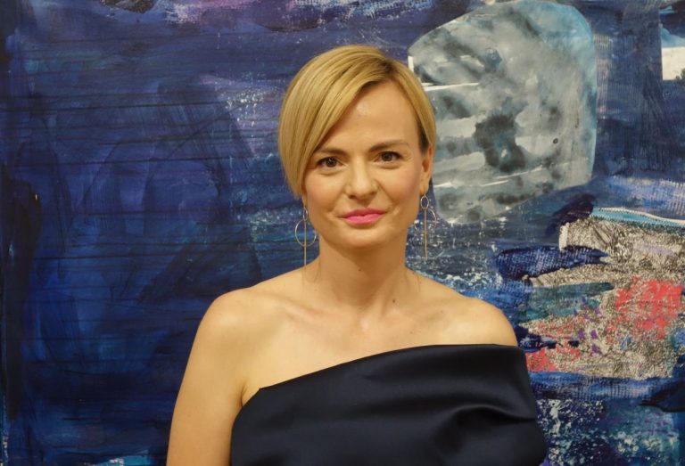 Nina Šimunović, nježna umjetnica snažnog plavetnila