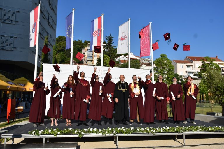 FOTO: Promocija prvostupnika i magistara dubrovačkog sveučilišta