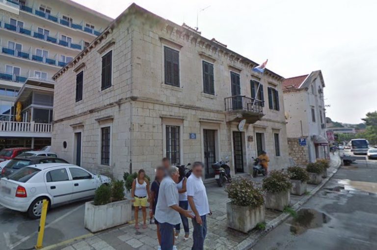 U zgradi bivše Lučke kapetanije bit će hotel i Captains bar