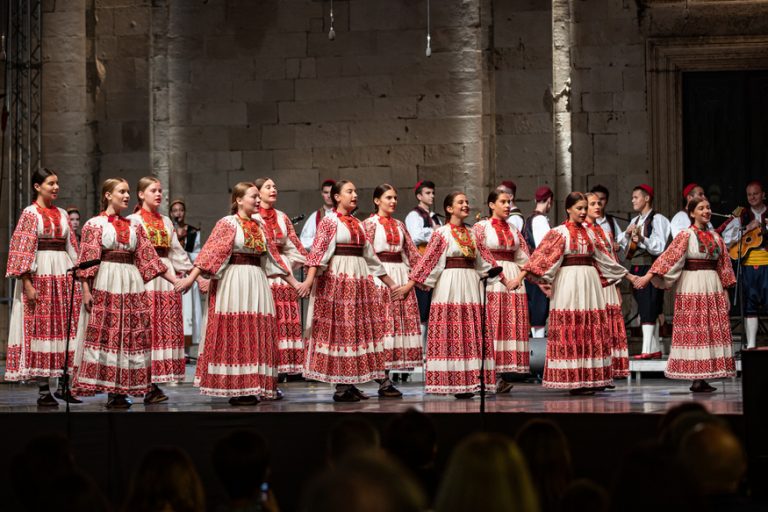 U nedjelju još jedan Linđov festivalski nastup ispred Katedrale