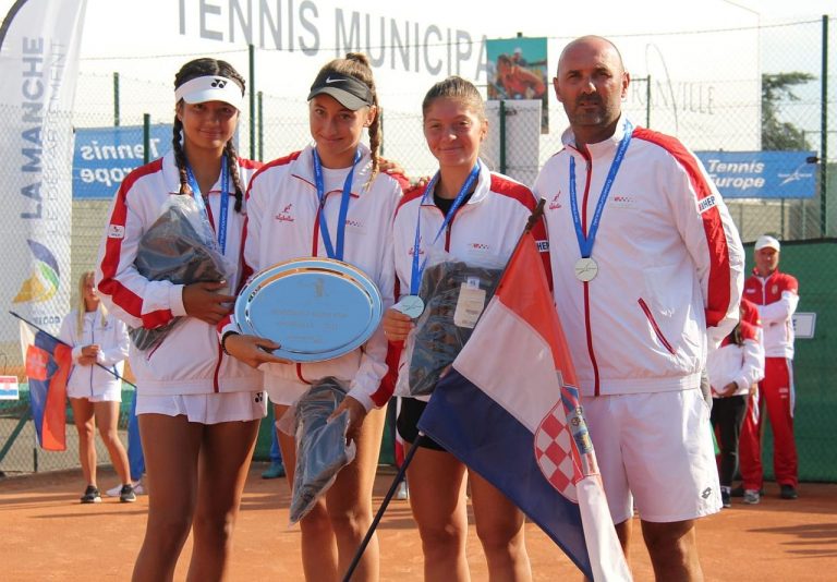 Dubrovkinja Lucija Ćirić Bagarić s kolegicama iz U18 reprezentacije osvojila europsko srebro
