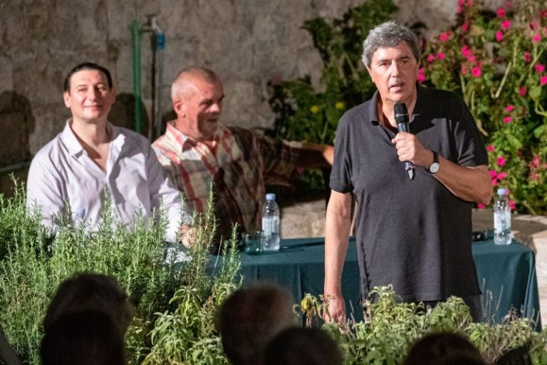 Pred brojnom publikom predstavljena nova knjiga Vedrana Benića
