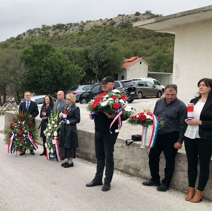 Svijeće i cvijeće za najmlađeg dubrovačkog branitelja Josipa Zvonu