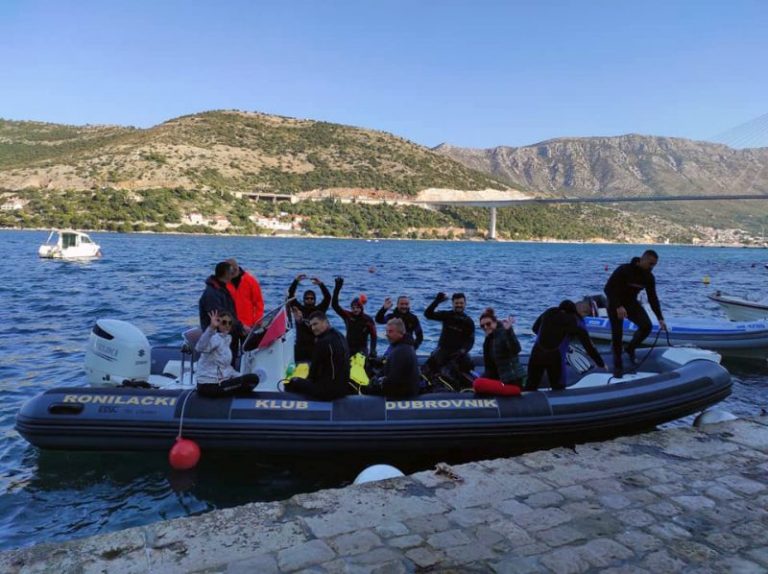 U Ronilačkom klubu Dubrovnik 13 novih instruktora ronjenja