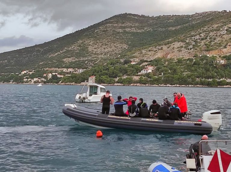 Ronilački klub Dubrovnik organizira akciju čišćenja podmorja na Prevlaci