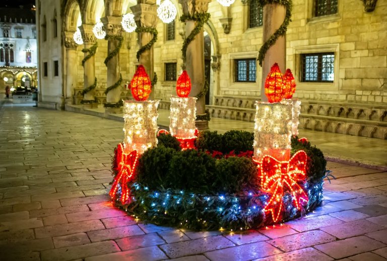 Grad Dubrovnik tradicionalno darivao domove za blagdane