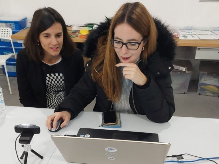 Više od 300 roditelja i odgojitelja sudjelovalo na predavanjima o sigurnosti na Internetu