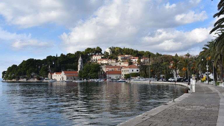 KREĆU RADOVI: Hotel “Supetar” u Cavtatu dobio građevinsku dozvolu za rekonstrukciju, postaje Heritage Delux hotel