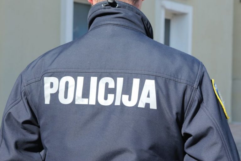 U Dubrovniku uhićen muškarac koji je djetetu prodavao marihuanu