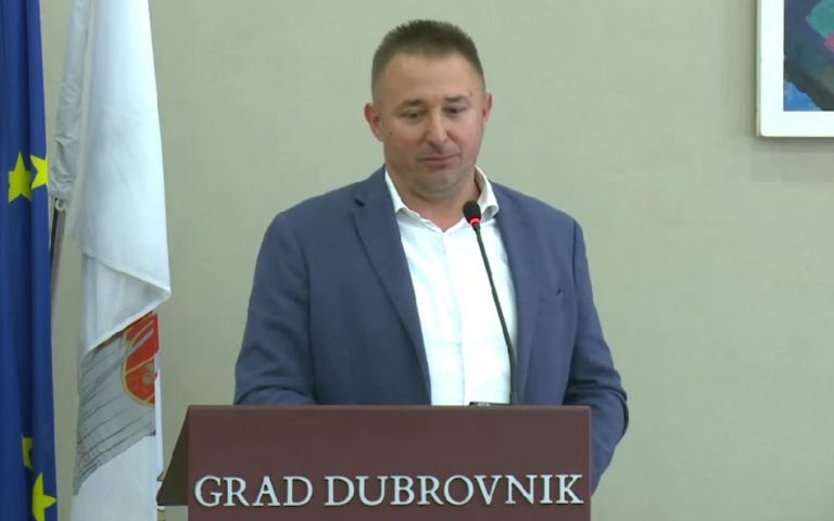 MJESEC DANA PROLAZI,  a tematska sjednica o problemima dubrovačkog sporta se ne spominje