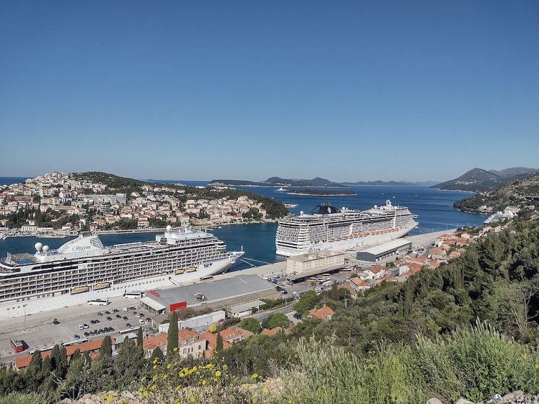U luku Dubrovnik lani je uplovilo 467 kruzera