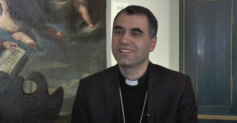 SUSRETI UTORKOM/ dubrovački biskup Roko Glasnović: Crkva je jedinstvena, nema konzervativne i liberalne opcije