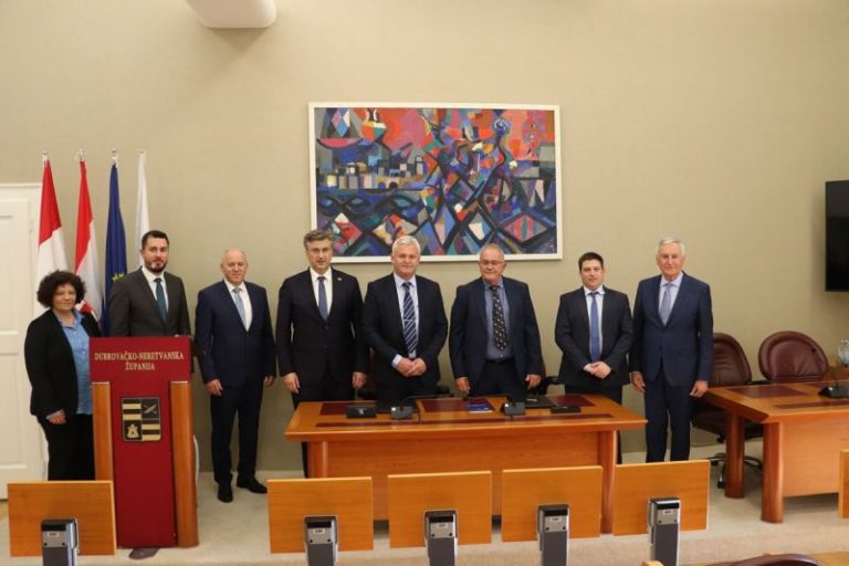 Potpisan ugovor s izvođačem radova na izgradnji Nove luke Korčula-luke Polačište