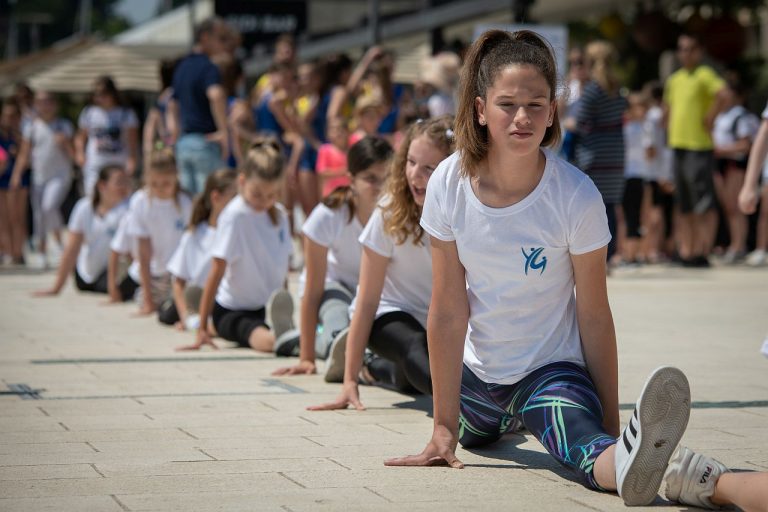 Najduža gimnastička špaga na svijetu u subotu na Stradunu
