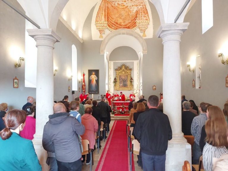 Obilježeno 800 godina od utemeljenja crkve i samostana sv. Jakova, misno slavlje predvodio mons. Glasnović