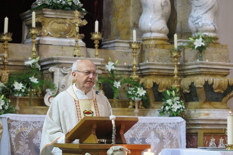 Gvardijan Male braće fra Veselko Grubišić slavi zlatnu misu